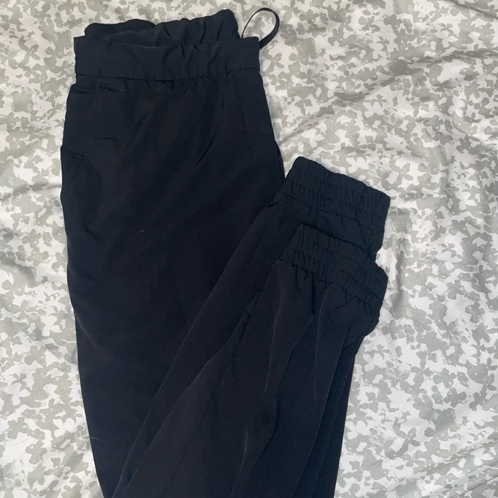 Nike drifit women’s joggers